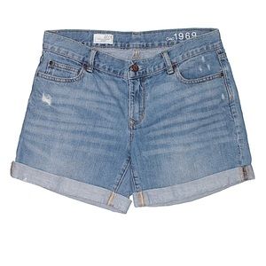 GIFTED GAP cuffed Boyfriend shorts!